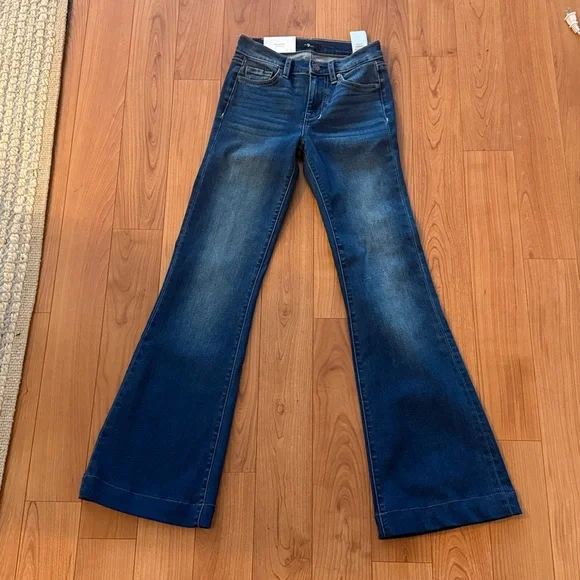 7 For All Mankind dojo Women's Dark Blue High Rise Jeans - Picture 2 of 3